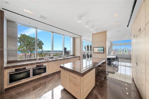 Condominio en venta en Miami Beach, Florida, 5 dormitorios, 840.67 m2 № 2256751 - foto 27