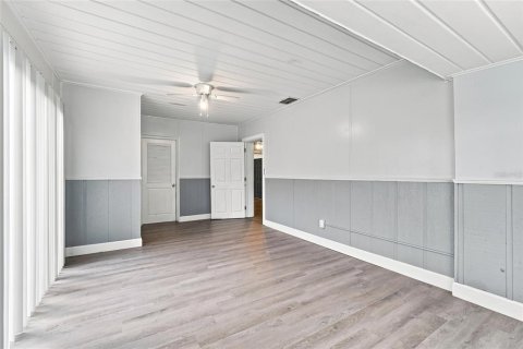 Villa ou maison à vendre à Winter Haven, Floride: 4 chambres, 142.33 m2 № 2285263 - photo 5