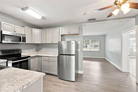 Villa ou maison à vendre à Winter Haven, Floride: 4 chambres, 142.33 m2 № 2285263 - photo 21