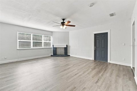 Villa ou maison à vendre à Winter Haven, Floride: 4 chambres, 142.33 m2 № 2285263 - photo 23