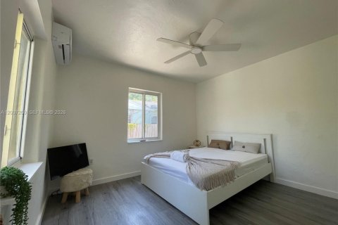 Commercial property in Fort Lauderdale, Florida 177.63 sq.m. № 2090170 - photo 10