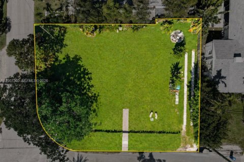 Commercial property in Fort Lauderdale, Florida 177.63 sq.m. № 2090170 - photo 6