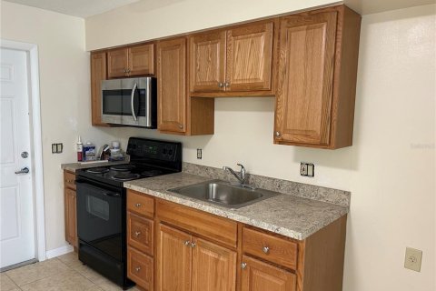 Duplex in Lake Placid, Florida 4 bedrooms, 145.67 sq.m. № 1843631 - photo 5