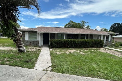 Duplex in Lake Placid, Florida 4 bedrooms, 145.67 sq.m. № 1843631 - photo 2