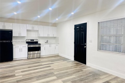 Appartement à louer à Miami, Floride: 1 chambre № 1990017 - photo 2