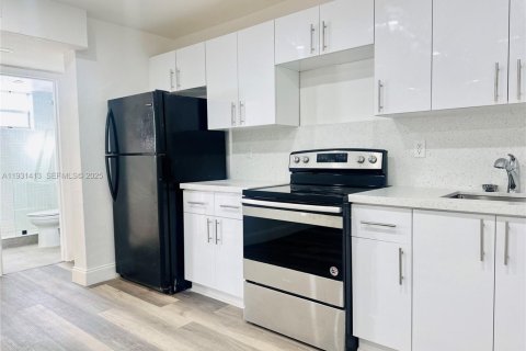 Appartement à louer à Miami, Floride: 1 chambre № 1990017 - photo 3