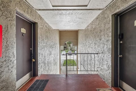 Copropriété à vendre à Altamonte Springs, Floride: 2 chambres, 76.92 m2 № 2219352 - photo 8