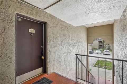 Copropriété à vendre à Altamonte Springs, Floride: 2 chambres, 76.92 m2 № 2219352 - photo 7