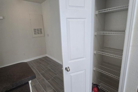 Copropriété à louer à Orlando, Floride: 1 chambre, 72.09 m2 № 2272994 - photo 9