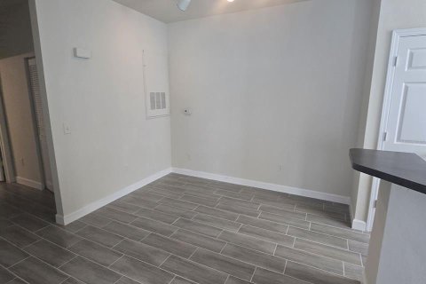 Copropriété à louer à Orlando, Floride: 1 chambre, 72.09 m2 № 2272994 - photo 11