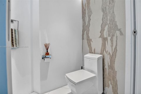 Copropriété à vendre à Miami Beach, Floride: 3 chambres, 506.32 m2 № 1950818 - photo 20