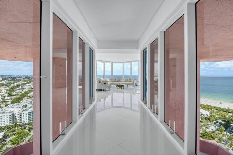 Copropriété à vendre à Miami Beach, Floride: 3 chambres, 506.32 m2 № 1950818 - photo 16