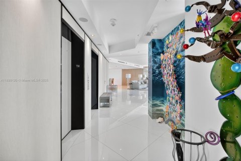 Copropriété à vendre à Miami Beach, Floride: 3 chambres, 506.32 m2 № 1950818 - photo 2