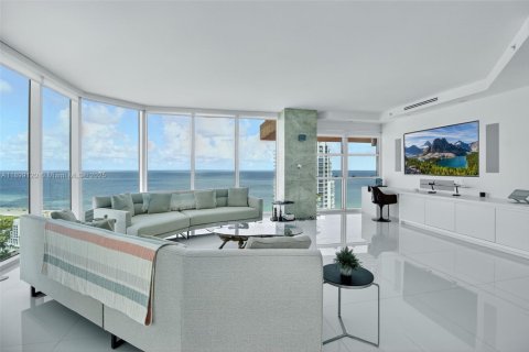 Copropriété à vendre à Miami Beach, Floride: 3 chambres, 506.32 m2 № 1950818 - photo 19