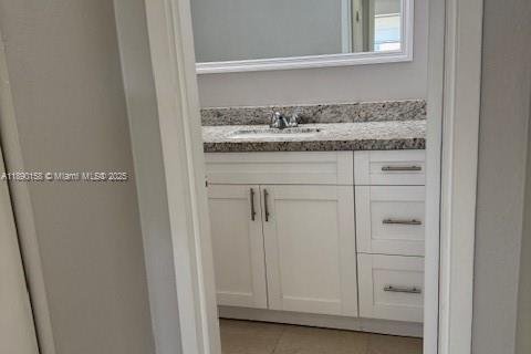 Condominio en alquiler en Miami, Florida, 1 dormitorio, 70.14 m2 № 1939301 - foto 5
