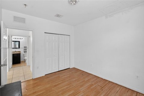 Купить таунхаус в Хомстед, Флорида 3 спальни, 128.02м2, № 2028979 - фото 12