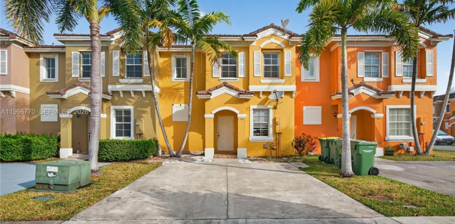 Таунхаус в Хомстед, Флорида 3 спальни, 128.02м2 № 2028979