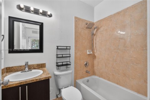 Купить таунхаус в Хомстед, Флорида 3 спальни, 128.02м2, № 2028979 - фото 10