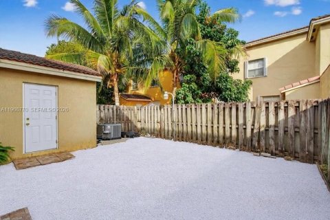 Купить таунхаус в Хомстед, Флорида 3 спальни, 128.02м2, № 2028979 - фото 17