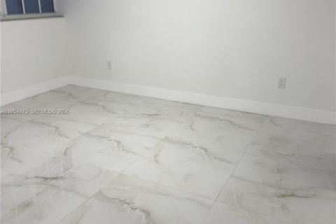 Купить таунхаус в Майами, Флорида 3 спальни, 125.42м2, № 2009528 - фото 8