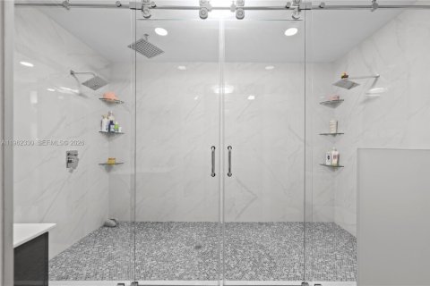 Casa en venta en Homestead, Florida, 7 dormitorios, 315.87 m2 № 2028509 - foto 20