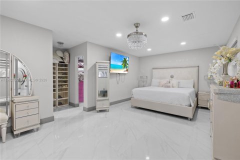 Casa en venta en Homestead, Florida, 7 dormitorios, 315.87 m2 № 2028509 - foto 26