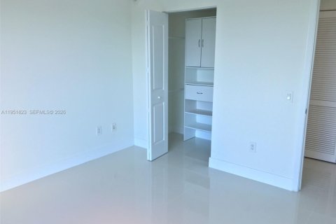 Снять в аренду кондоминиум в Санрайз, Флорида 3 спальни, 118.08м2, № 2006059 - фото 15