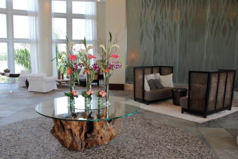 Снять в аренду кондоминиум в Санрайз, Флорида 3 спальни, 118.08м2, № 2006059 - фото 3