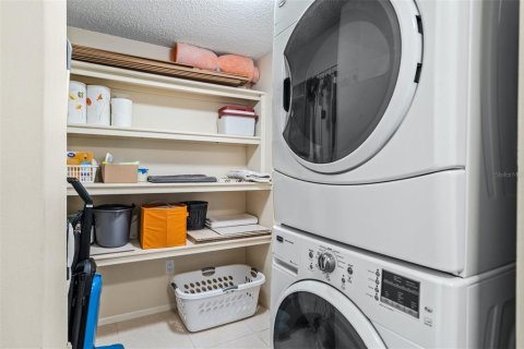 Снять в аренду кондоминиум в Сарасота, Флорида 2 комнаты, 119.47м2, № 565714 - фото 25