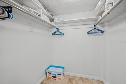 Снять в аренду кондоминиум в Сарасота, Флорида 2 комнаты, 119.47м2, № 565714 - фото 20