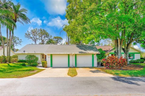 Copropriété à vendre à Clearwater, Floride: 2 chambres, 101.73 m2 № 1589940 - photo 1