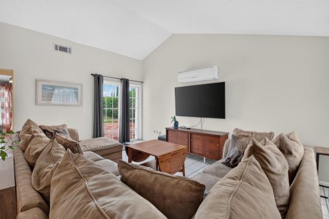 Casa en venta en Boynton Beach, Florida, 2 dormitorios, 124.58 m2 № 2385466 - foto 7