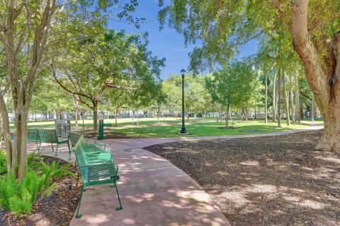 Condo in Miami Beach, Florida, 2 bedrooms  № 1726010 - photo 30