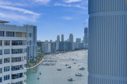 Condo in Miami Beach, Florida, 2 bedrooms  № 1726010 - photo 16