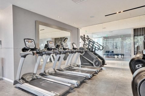 Condo in Miami Beach, Florida, 2 bedrooms  № 1726010 - photo 23