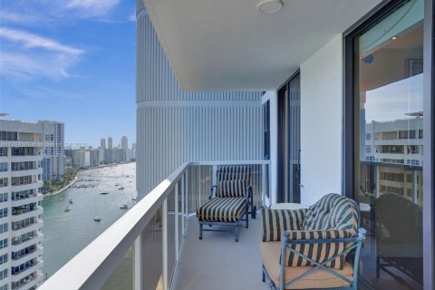 Condo in Miami Beach, Florida, 2 bedrooms  № 1726010 - photo 15