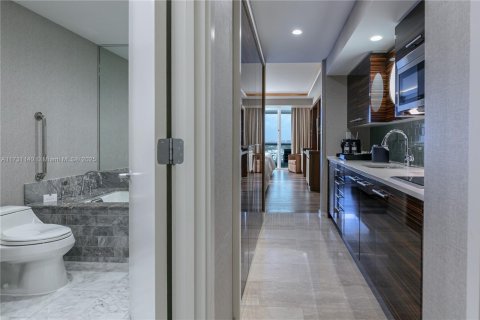 Купить кондоминиум в Форт-Лодердейл, Флорида 41.34м2, № 1980761 - фото 17