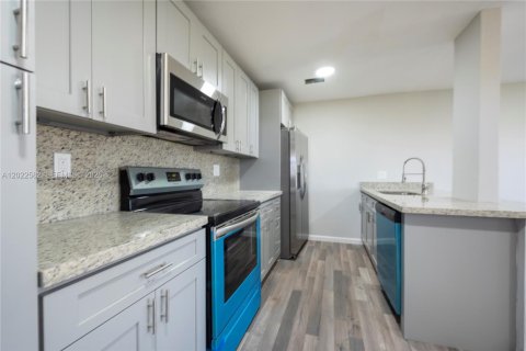 Condominio en venta en Dania Beach, Florida, 2 dormitorios, 94.3 m2 № 2406064 - foto 4