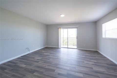 Condominio en venta en Dania Beach, Florida, 2 dormitorios, 94.3 m2 № 2406064 - foto 9