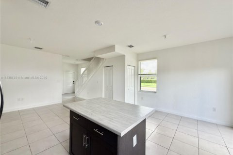 Touwnhouse à louer à Homestead, Floride: 3 chambres, 123.37 m2 № 1825477 - photo 16