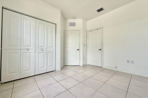 Touwnhouse à louer à Homestead, Floride: 3 chambres, 123.37 m2 № 1825477 - photo 24