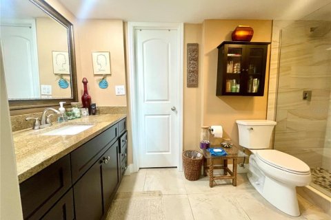 Condo in South Pasadena, Florida, 2 bedrooms № 2151815 - photo 17