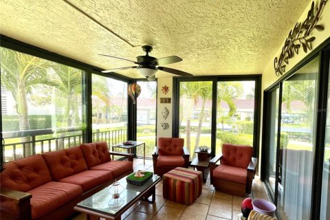 Condo in South Pasadena, Florida, 2 bedrooms № 2151815 - photo 23