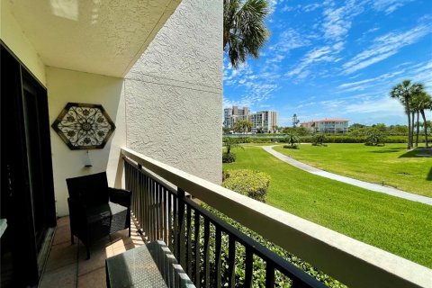 Condo in South Pasadena, Florida, 2 bedrooms № 2151815 - photo 7