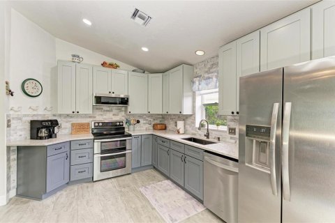 Купить виллу или дом в Пальметто, Флорида 6 комнат, 138.24м2, № 1576447 - фото 15