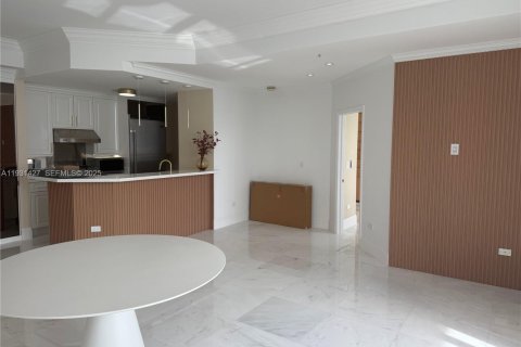 Copropriété à louer à Miami, Floride: 1 chambre, 100.98 m2 № 2059926 - photo 5