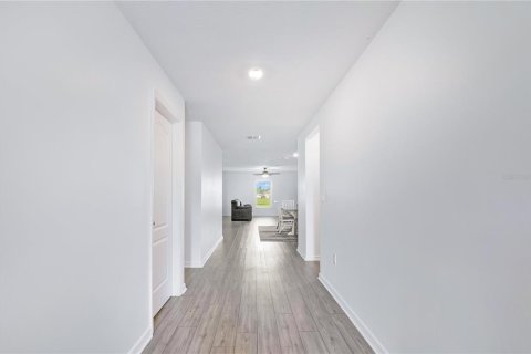 Casa en venta en Astatula, Florida, 5 dormitorios, 183.02 m2 № 2422829 - foto 4