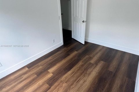 Снять в аренду виллу или дом в Дейви, Флорида 4 спальни, 102.56м2, № 2004576 - фото 10