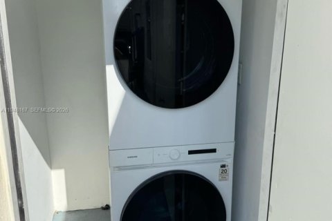 Снять в аренду виллу или дом в Дейви, Флорида 4 спальни, 102.56м2, № 2004576 - фото 13