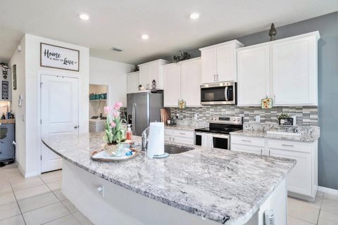 House in Wimauma, Florida 3 bedrooms, 171.31 sq.m. № 1661772 - photo 3